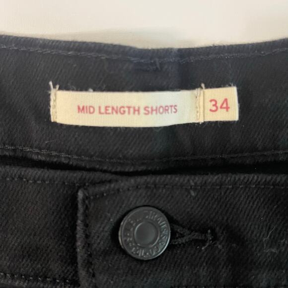 Levi’s Mid Length Shorts Rolled Hem Black Women’s 4” Denim Shorts - Size 34 - Picture 3 of 5